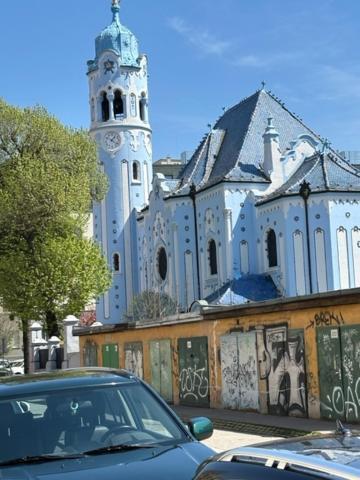 Appartamento Sunny House One Bratislava Esterno foto