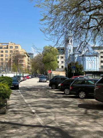 Appartamento Sunny House One Bratislava Esterno foto